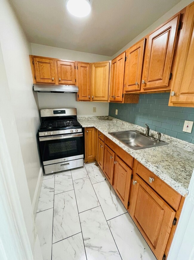 134-136-136 Ruggles St in Providence, RI - Building Photo - Building Photo