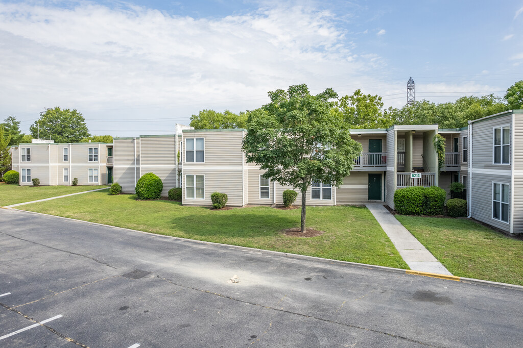 Stone Ridge Apartments in Portsmouth, VA