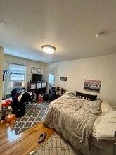 23 Heath St, Unit 1 in Brookline, MA - Building Photo - Building Photo