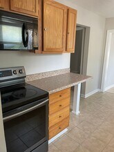 2627 Stratford Dr in Greensboro, NC - Building Photo - Building Photo