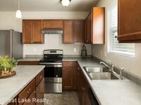 511 Oak Meadow Dr photo'