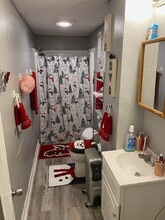 46 Marshall St, Unit 46 Marshall St Apt 1 in Fitchburg, MA - Foto de edificio - Building Photo