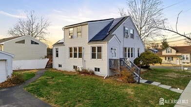 58 Brotherhood St in Piscataway, NJ - Building Photo - Building Photo