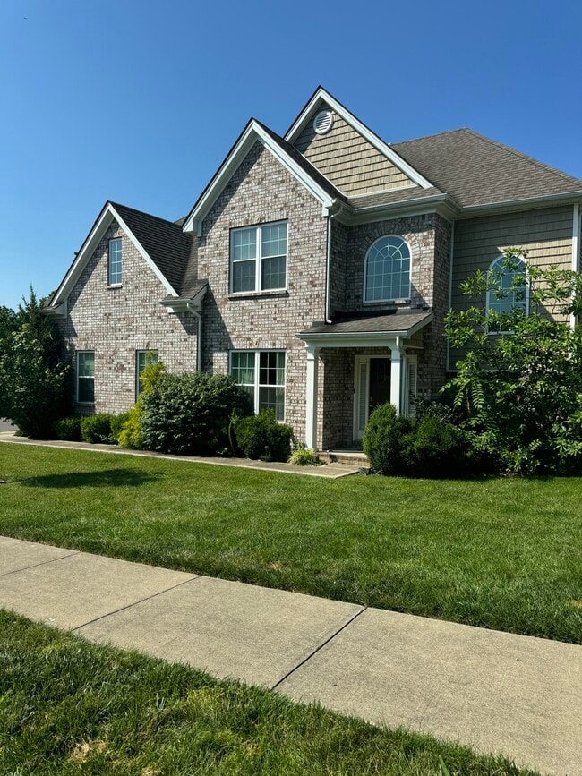 290 Manitoba Ln in Lexington, KY - Building Photo - Building Photo