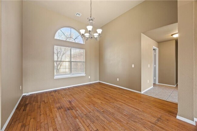 2305 SW 15th St in Bentonville, AR - Building Photo - Building Photo