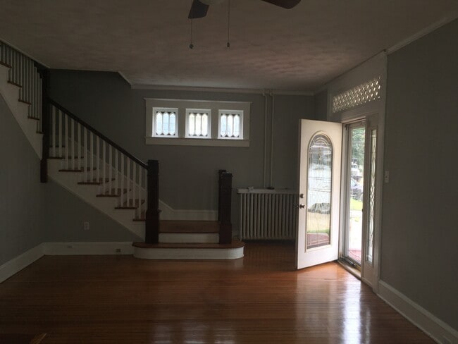 1323 22nd St in Newport News, VA - Foto de edificio - Building Photo