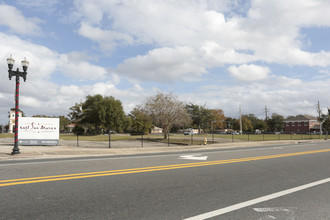 East San Marco Apartments in Jacksonville, FL - Building Photo - Other