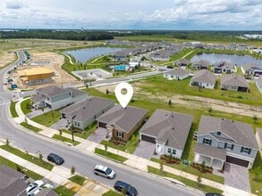 4694 Golden Knight Blvd, Unit 2 Spaces in Kissimmee, FL - Building Photo - Building Photo