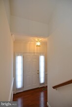 9272 Laurel Ridge Crossing Rd in Lorton, VA - Building Photo - Building Photo