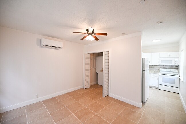 1504 NW 4th Ave, Unit B in Fort Lauderdale, FL - Foto de edificio - Building Photo