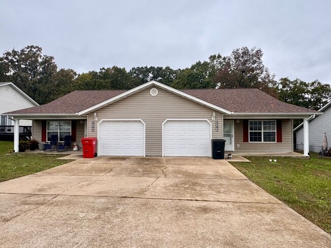 property at 22575 Hollow Oak Ln