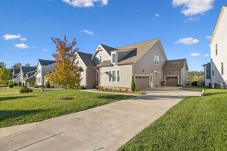 7143 Neills Br Dr in College Grove, TN - Building Photo - Building Photo