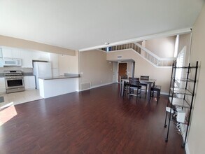 2344 Hampstead Way in San Diego, CA - Building Photo - Building Photo