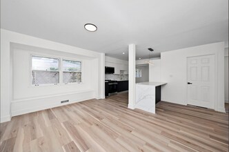 16030 University Ave in South Holland, IL - Building Photo - Building Photo