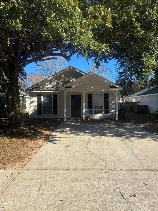 611 Westchase Ct N in Fairhope, AL - Foto de edificio