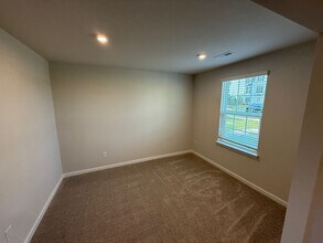 2159 Primm Farms Dr in Charlotte, NC - Foto de edificio - Building Photo
