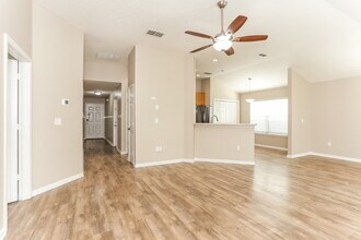 2836 Cross Creek Dr in Green Cove Springs, FL - Building Photo - Building Photo