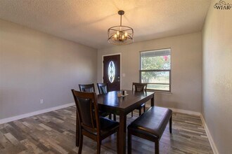 717 N W Ave in Holliday, TX - Building Photo - Building Photo
