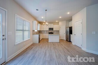 227 Margrave Dr in Holly Springs, GA - Building Photo - Building Photo