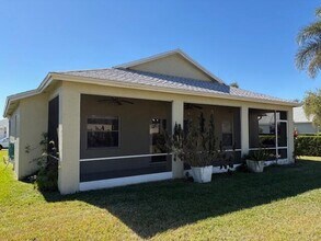 304 SW North Shore Blvd in Port St. Lucie, FL - Building Photo - Building Photo