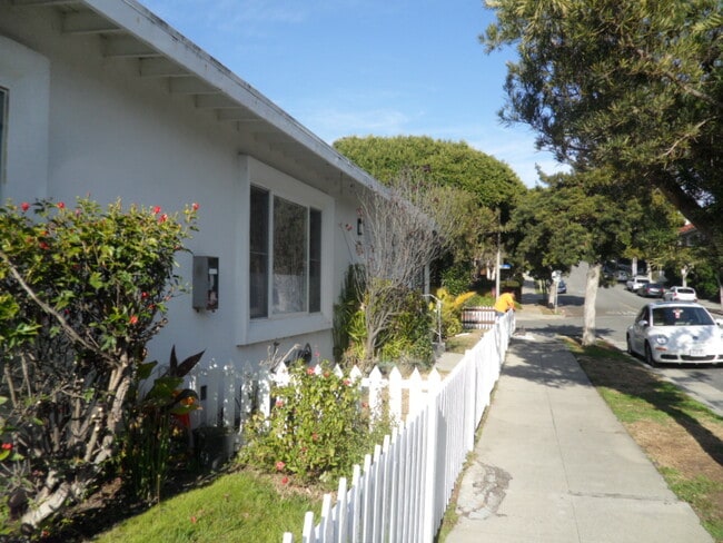419 Pacific St, Unit 419