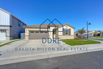 3250 Sienna Bluff Pl in Folsom, CA - Building Photo - Building Photo