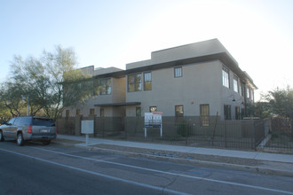 428 S 4th Ave in Tucson, AZ - Foto de edificio - Building Photo