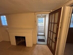 1891 S Pennsylvania St, Unit apartment basement in Denver, CO - Building Photo - Building Photo