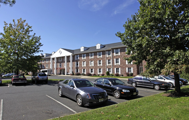 Gillette Manor in South Amboy, NJ - Building Photo - Building Photo