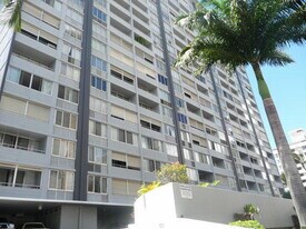 780 Amana St in Honolulu, HI - Building Photo