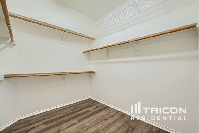10613 Lansdowne Ln in Rowlett, TX - Building Photo - Building Photo