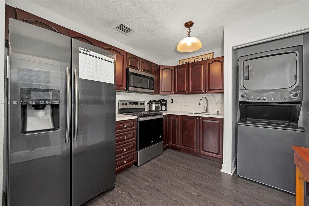 1771 NW 152nd Ter in Opa Locka, FL - Building Photo