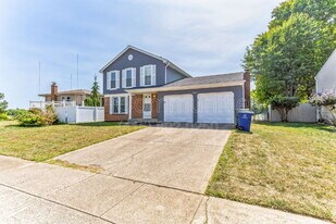 2411 Blue Rock Blvd in Grove City, OH - Building Photo