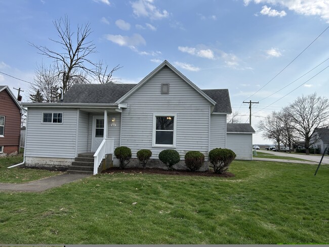 property at 211 W 2nd St