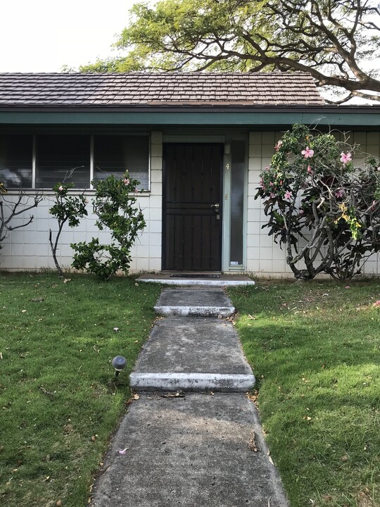 4958 Kilauea Ave in Honolulu, HI - Building Photo