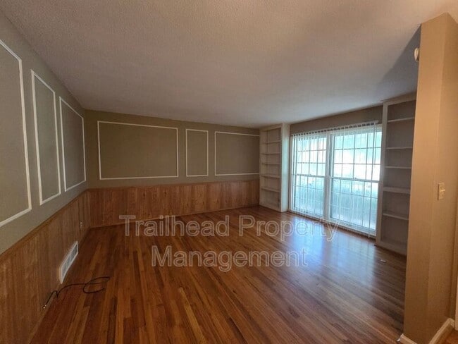 11332 E Minor Dr in Kansas City, MO - Foto de edificio - Building Photo