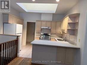 9 Bunhill Ct in Ajax, ON - Building Photo - Building Photo