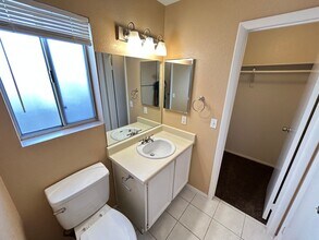 509 Inness Ave in Henderson, NV - Building Photo - Building Photo