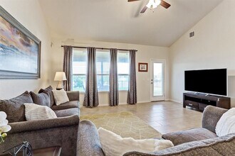 5334 Silver Ledge Dr in Katy, TX - Building Photo - Building Photo