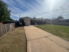 1509 NW 49th St in Lawton, OK - Building Photo - Building Photo