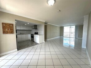 14195 SW 87th St in Miami, FL - Building Photo - Building Photo
