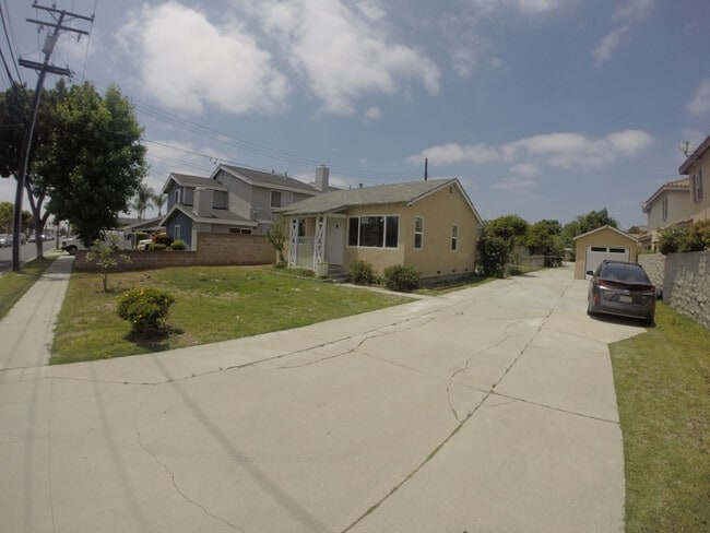 property at 9453 Cedar St