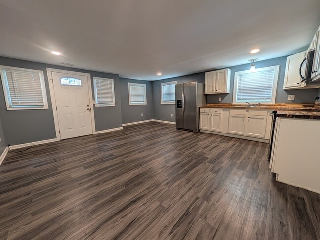 426 S Broad St in Salem, VA - Building Photo - Building Photo