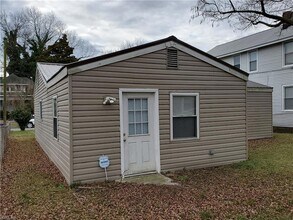 1410 W 39th St in Norfolk, VA - Foto de edificio - Building Photo