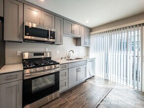 5258 Denny Ave in Los Angeles, CA - Building Photo - Building Photo