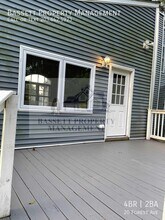 20 Forest Ave in North Haven, CT - Building Photo - Building Photo