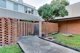 4319 Bettis Dr in Houston, TX - Building Photo - Building Photo