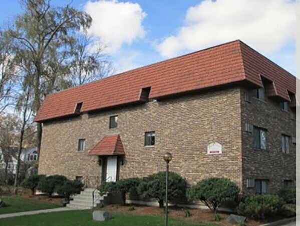 12 Melrose Terrace in Wakefield, MA - Building Photo