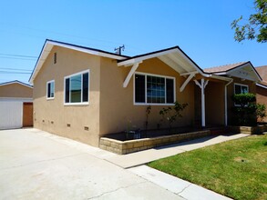 18003 Thornlake Ave in Artesia, CA - Foto de edificio - Building Photo