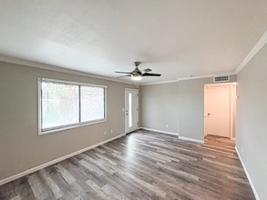 515 E Dunbar Dr in Tempe, AZ - Foto de edificio - Building Photo
